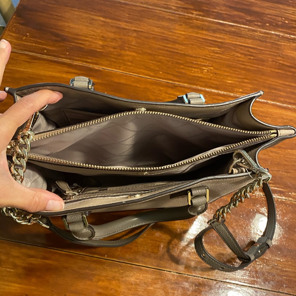 Michael kors purse